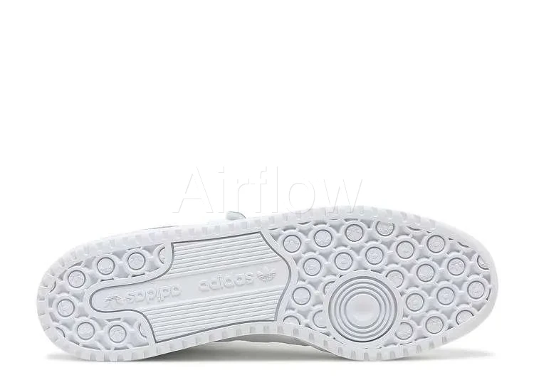 FORUM MID 'TRIPLE WHITE' 4