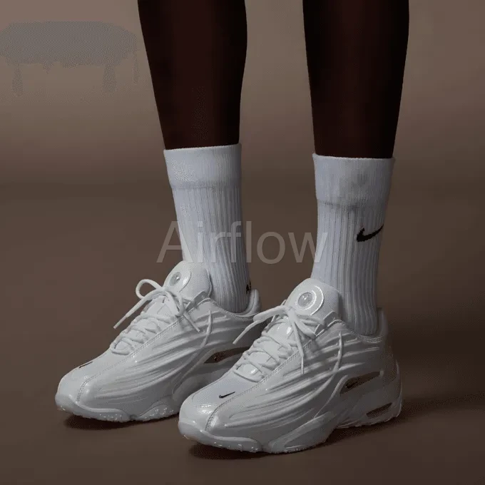Hot Step 2 'Drake N0CTA White' 3