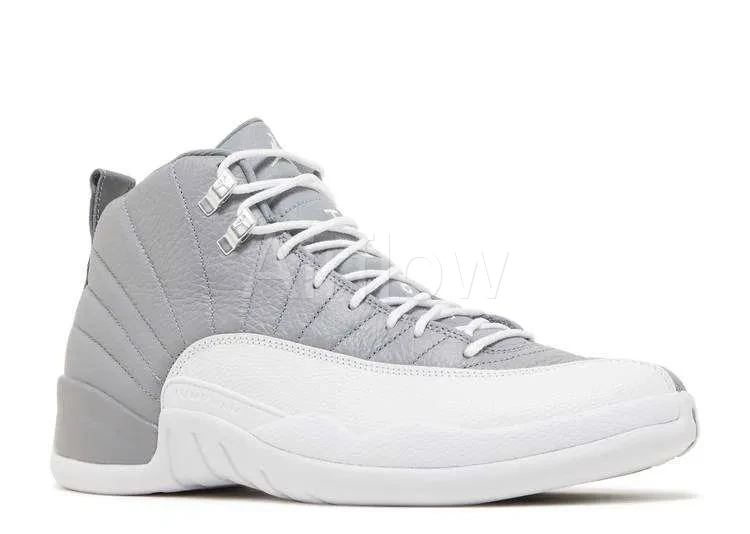 JORDAN RETRO 12 'STEALTH' — vista 2