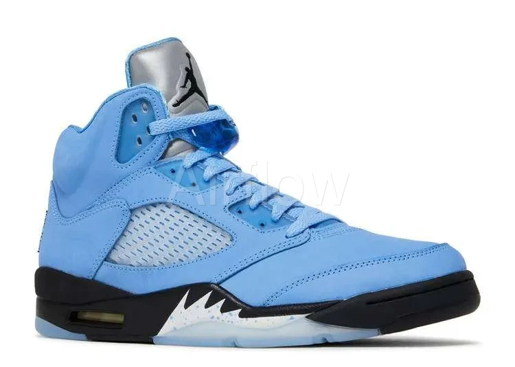 JORDAN RETRO 5 'UNC' — vista 2