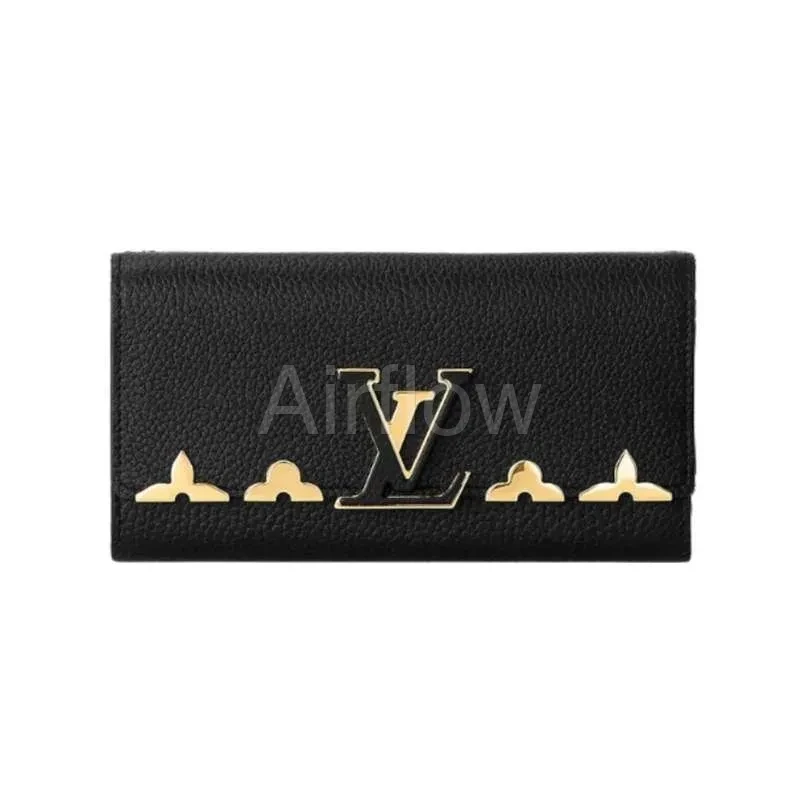 Louis Vuitton Capucines Wallet LV050