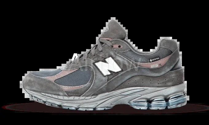 NB 2002R Gore-Tex Dark Grey — vista 2