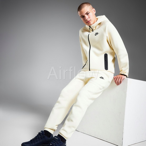 Nike Tech Fleece Men’s Track Pants