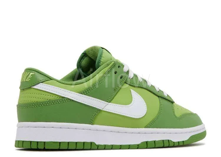 SB DUNK LOW 'CLOROPHYLL 3