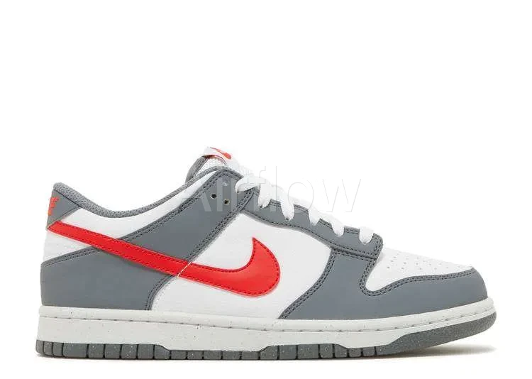 SB DUNK LOW 'GREY RED'