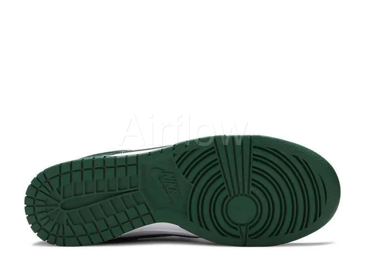SB DUNK LOW 'MICHIGAN STATE' 4