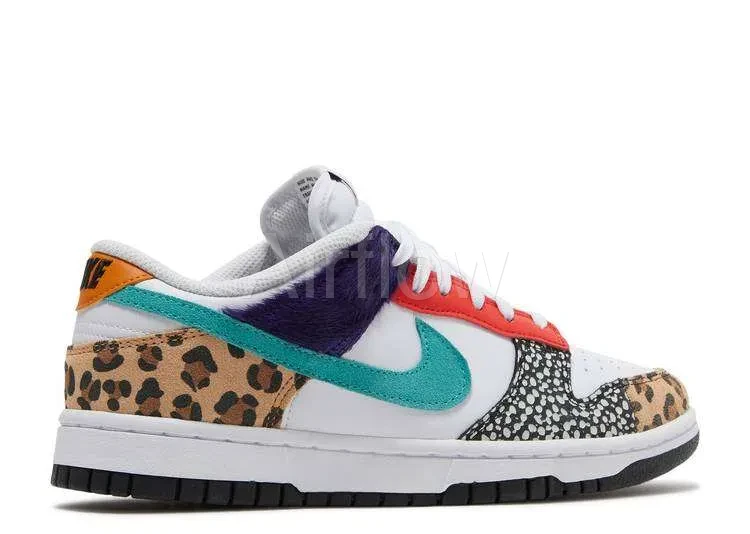 SB DUNK LOW 'SAFARI MIX' 3