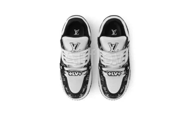 Sneaker LV Trainer Maxi 4