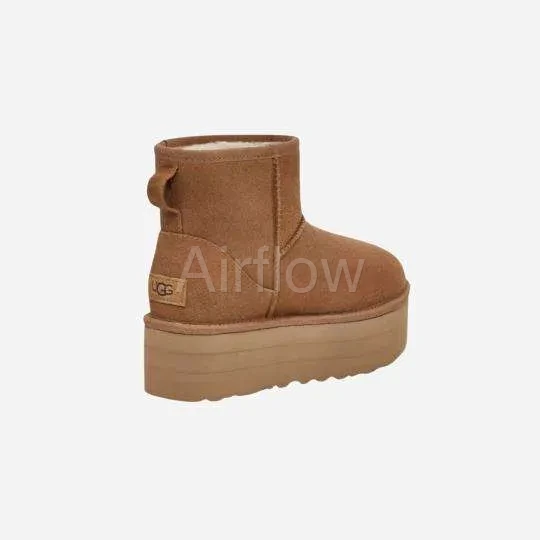 UGG - Classic Mini Platform Chestnut — vista 2
