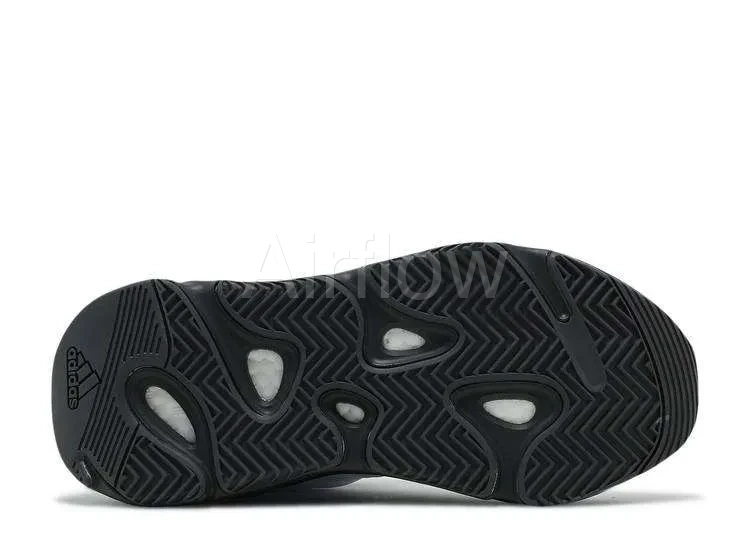 YEEZY BOOST 700 MNVN 'BLUE TINT' 4