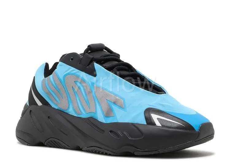 YEEZY BOOST 700 MNVN 'BRIGHT CYAN' — vista 2