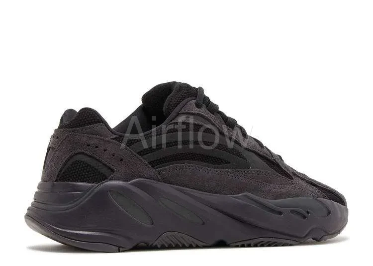 YEEZY BOOST 700 V2 'VANTA' 3