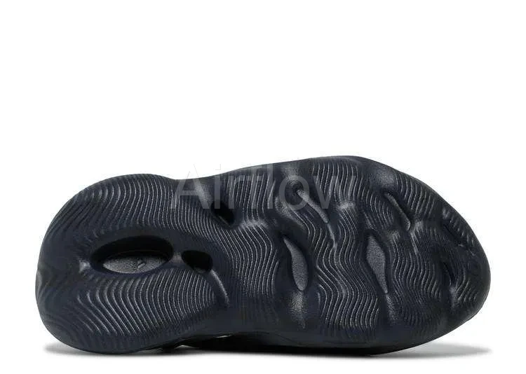 YEEZY FOAM RUNNER 'MINERAL BLUE' 4