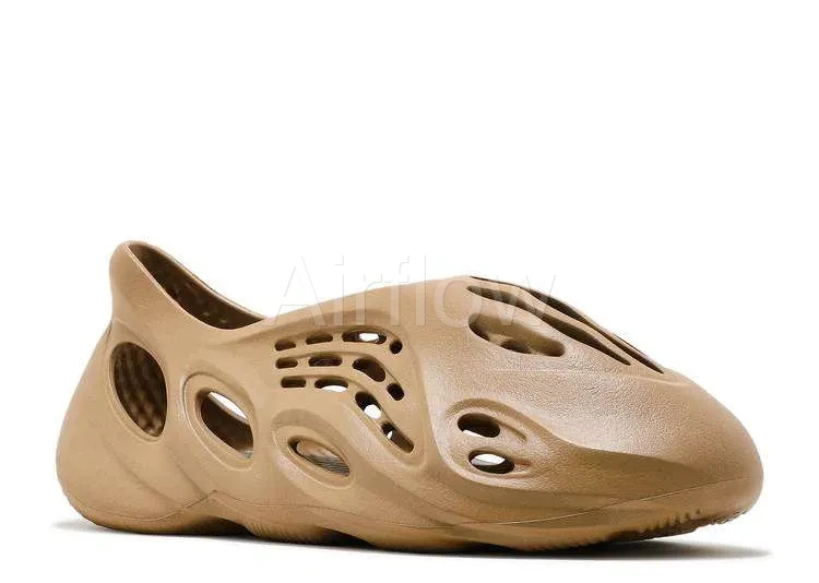 YEEZY FOAM RUNNER 'OCHRE' — vista 2