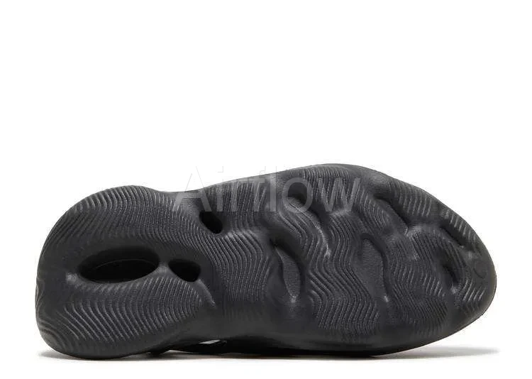 YEEZY FOAM RUNNER 'ONYX' 4